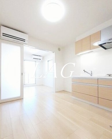 居室・リビング　洋室のお部屋です。