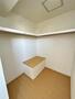 収納　ウォークインクローゼット