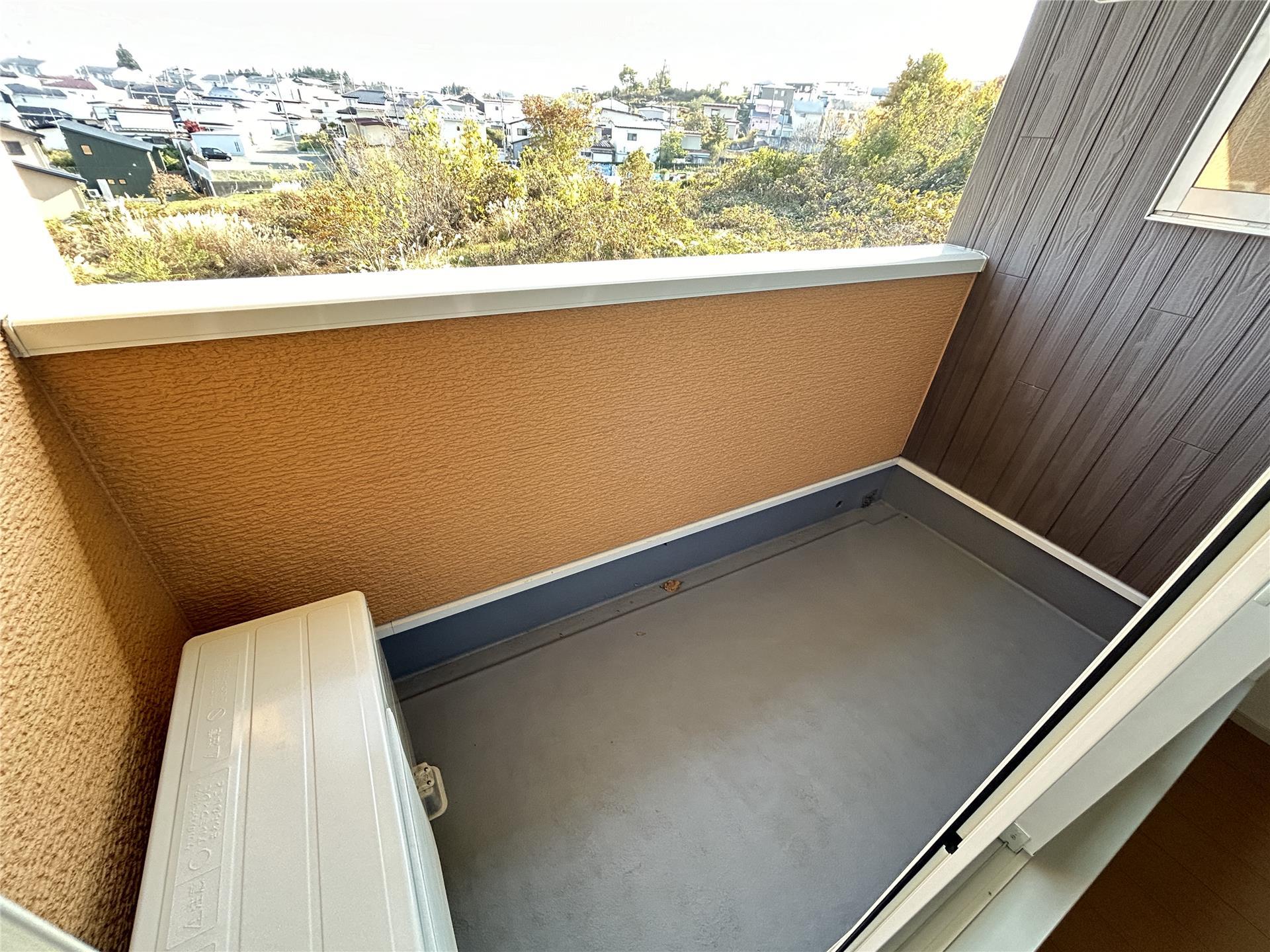 バルコニー　バルコニー