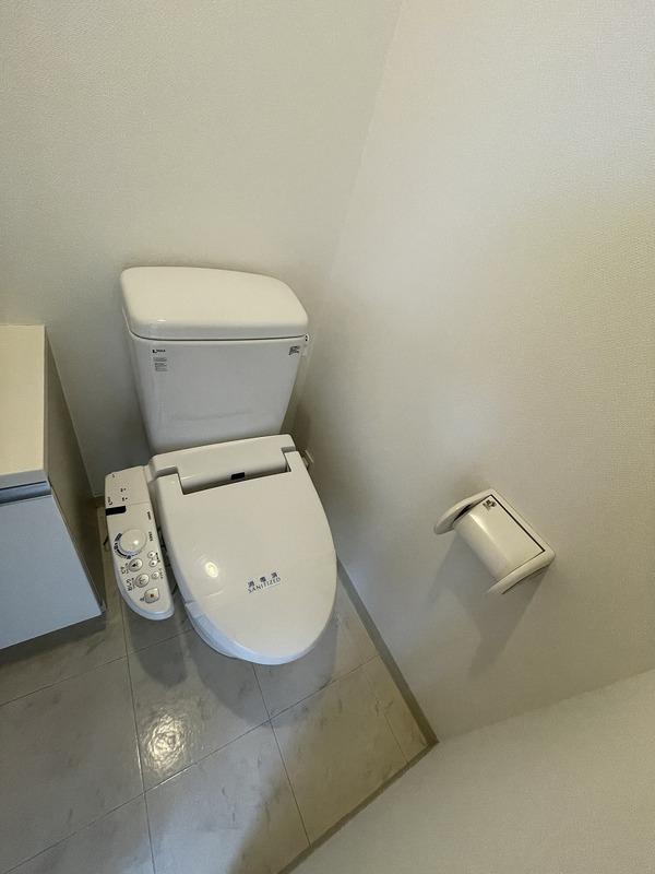 トイレ　別部屋参考写真