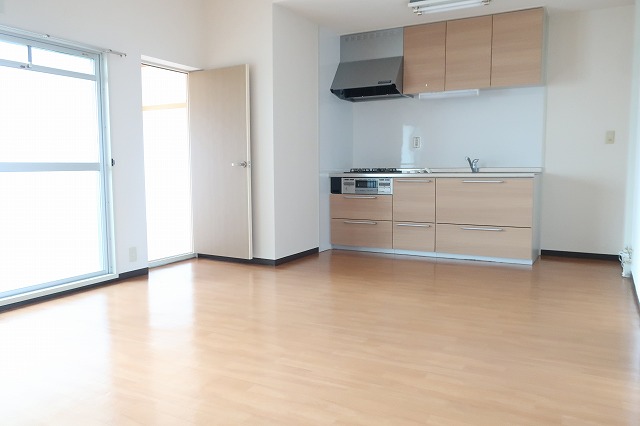 居室・リビング　広々としたＬＤＫ