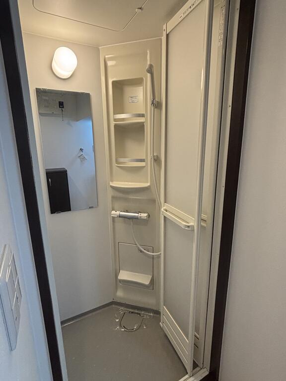 バス・シャワールーム　シャワールーム