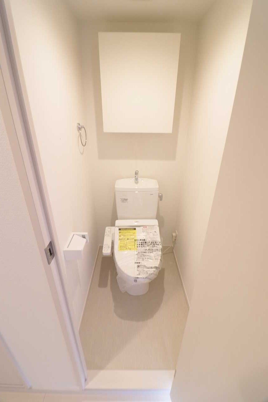 トイレ　※同物件、別部屋になります。