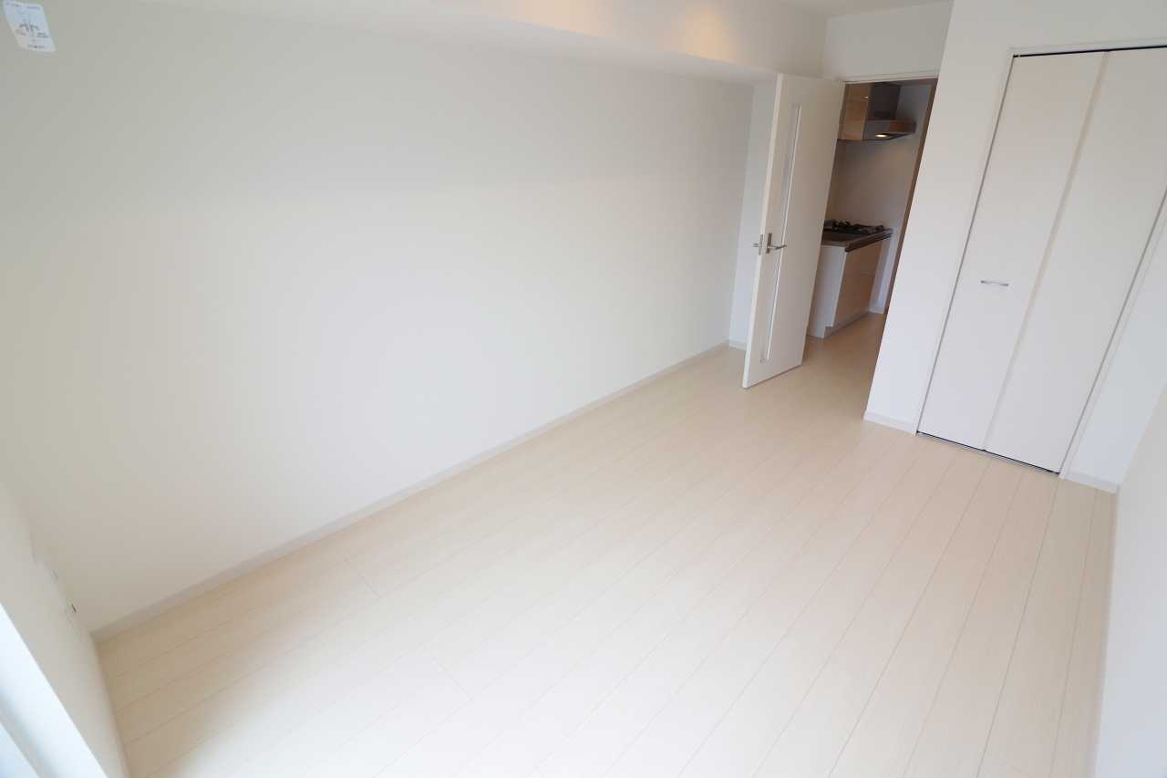 居室・リビング　※同物件、別部屋になります。