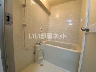 【和歌山市元町奉行丁のマンションのバス・シャワールーム】