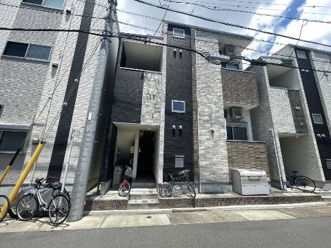 名古屋市熱田区木之免町のアパートの建物外観