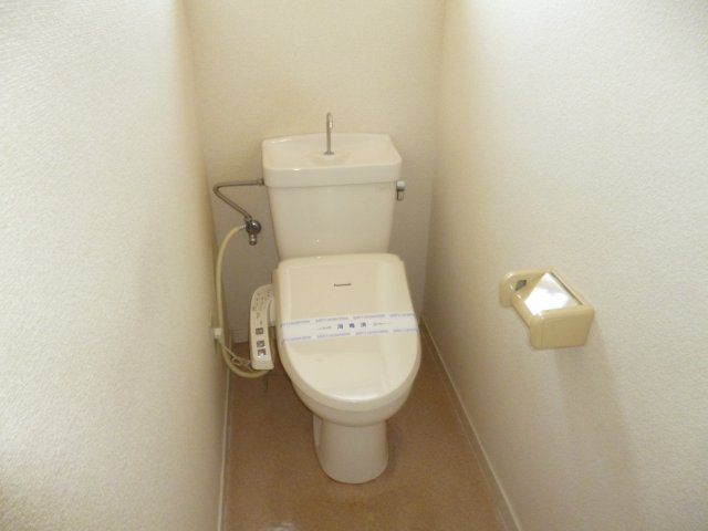 【総社市総社のアパートのトイレ】