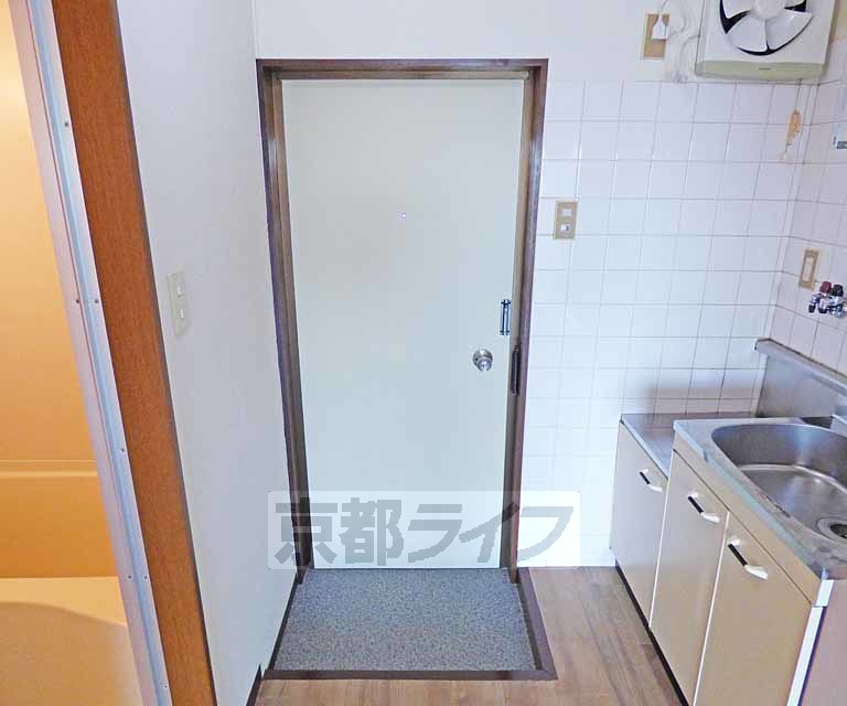 玄関　広い玄関です。