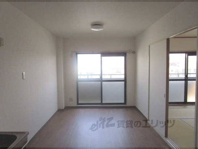 居室・リビング　リビング