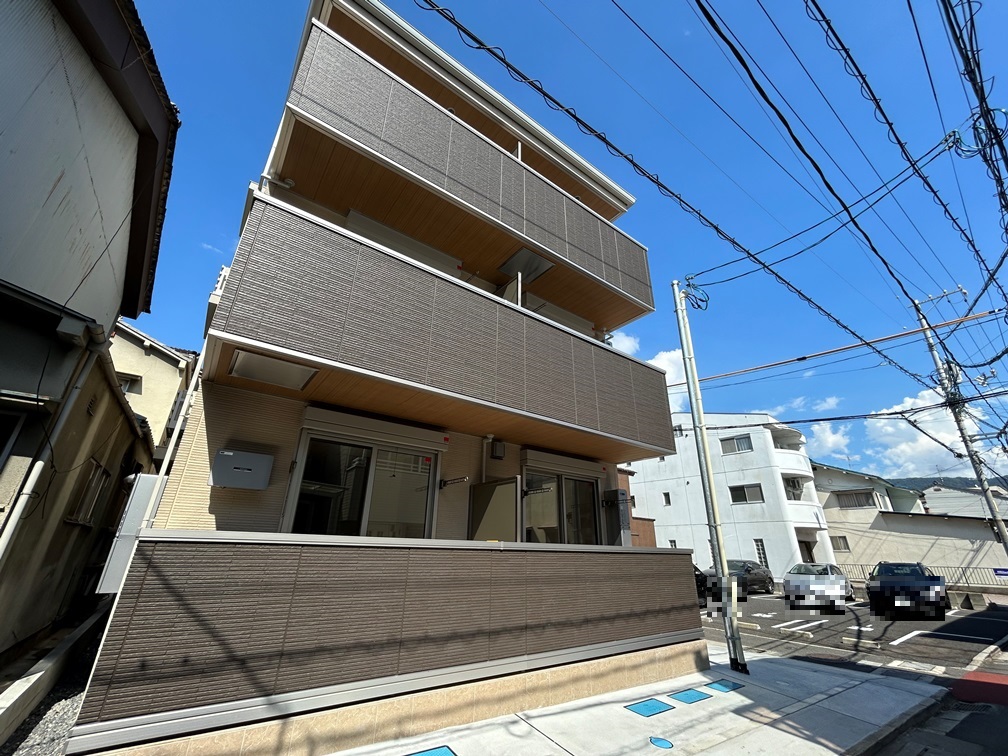 【グレイス海田市駅前の建物外観】