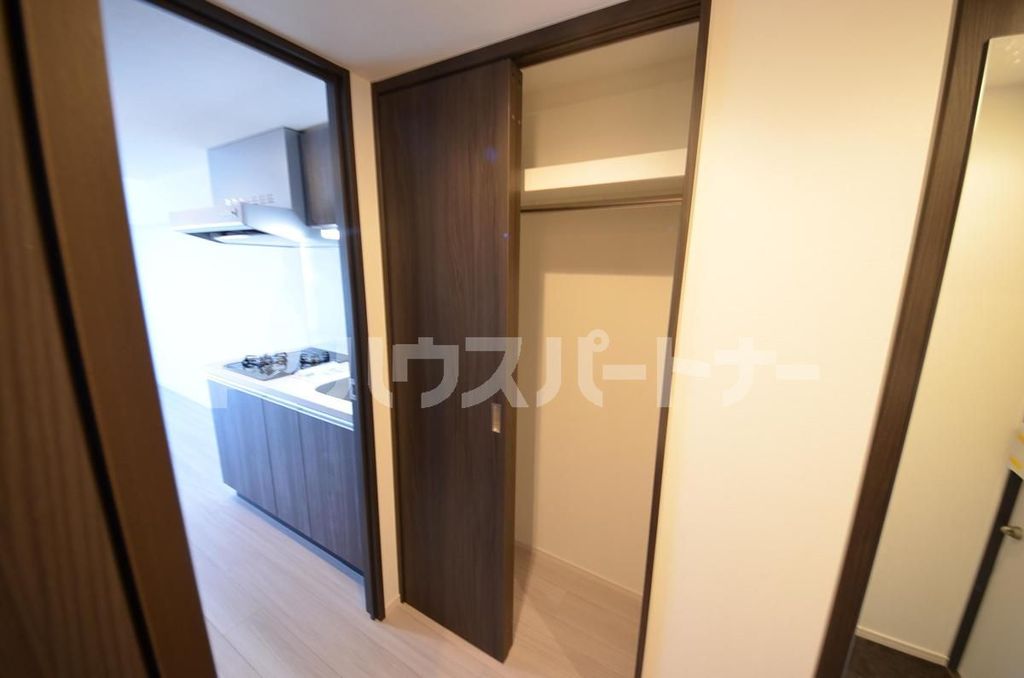 【ART APARTMENT IN TOKYO NORTHの収納】