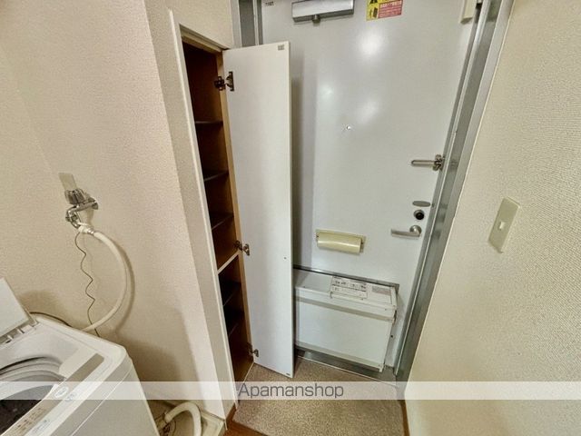 レオパレスやまびこの玄関写真