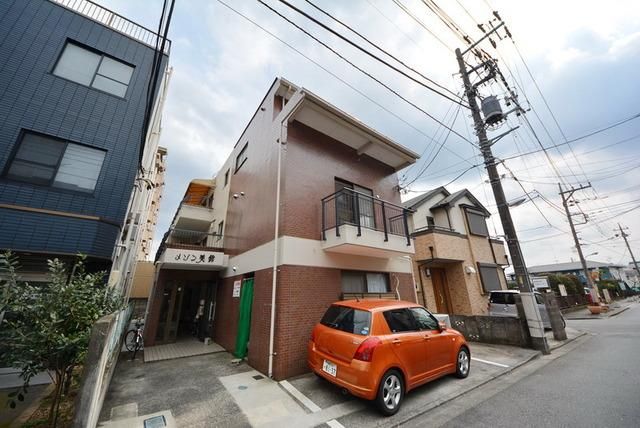 昭島市玉川町のマンションの建物外観