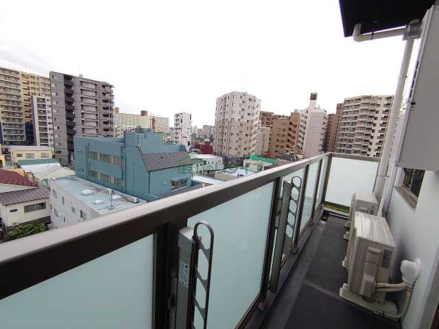 【墨田区東向島のマンションのバルコニー】