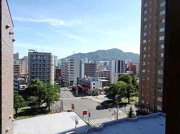 【札幌市中央区南三条西のマンションの眺望】