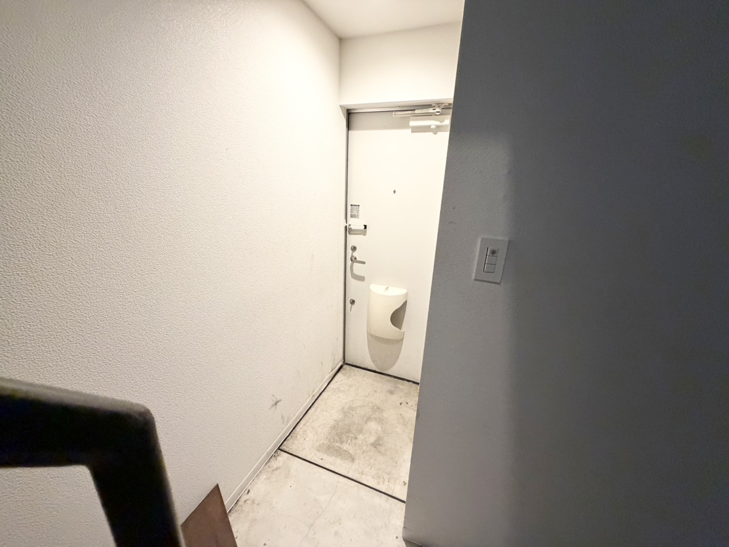 テニスコート青葉町の玄関写真