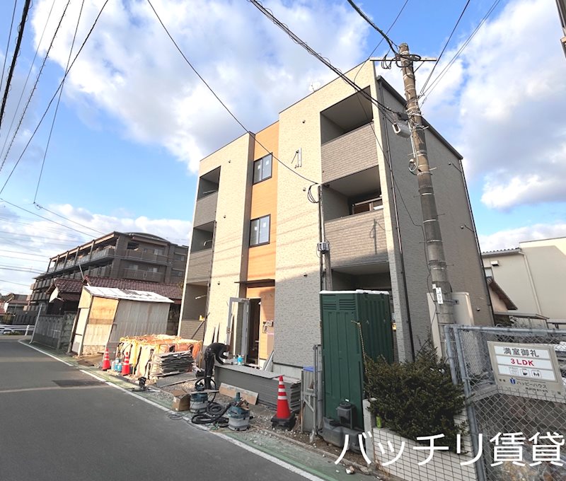 【福岡市博多区相生町のアパートの建物外観】