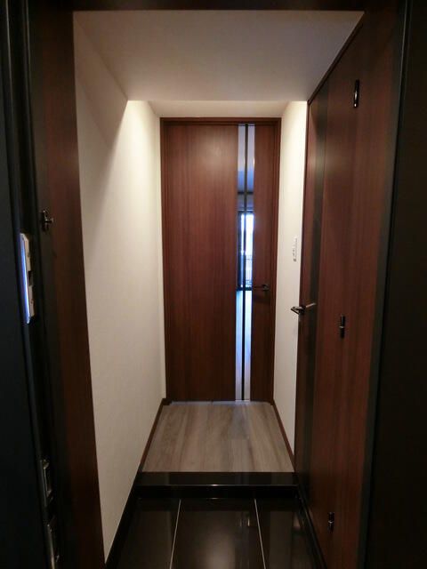 【ＳＯＬＡＳＩＡ　ｒｅｓｉｄｅｎｃｅ　京橋の玄関】