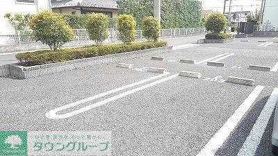 【加須市礼羽のアパートの駐車場】