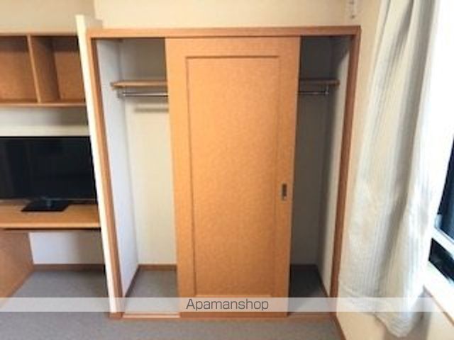 レオパレス美田園東の内装写真