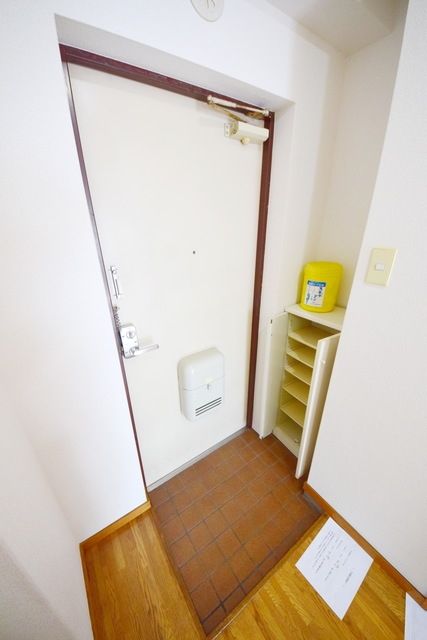 玄関　★シューズボックスのある玄関スペースです★