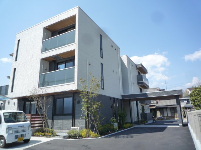 建物外観　外観は落ち着いています