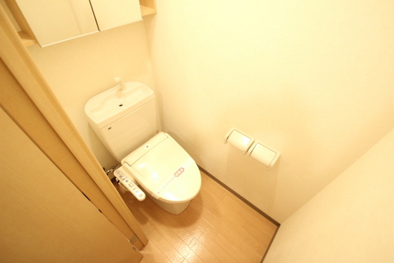 トイレ　※別部屋の写真です