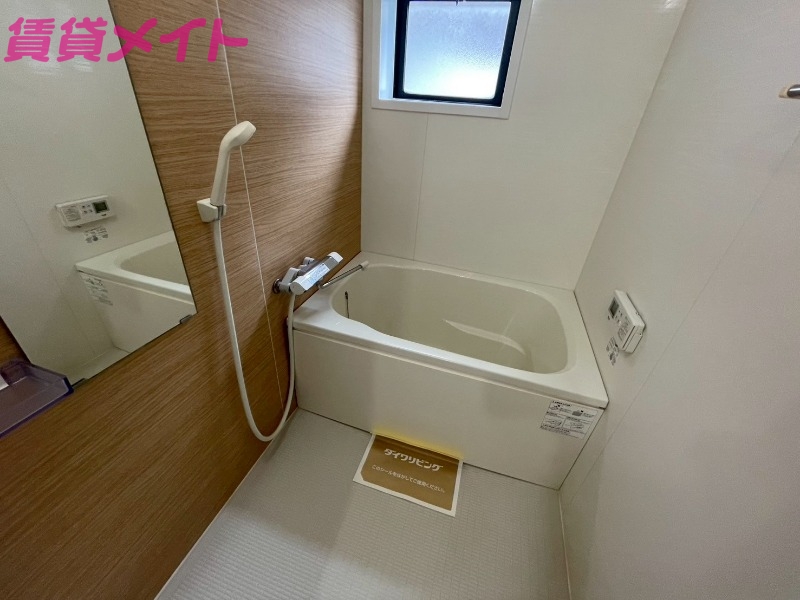 バス・シャワールーム　別棟同型参考写真