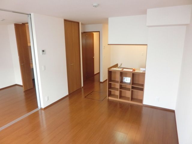 居室・リビング　大手ハウス施工の賃貸物件です。