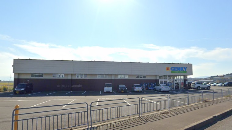 ドラックストア　ドラッグストア（ドラッグストア）まで2400m