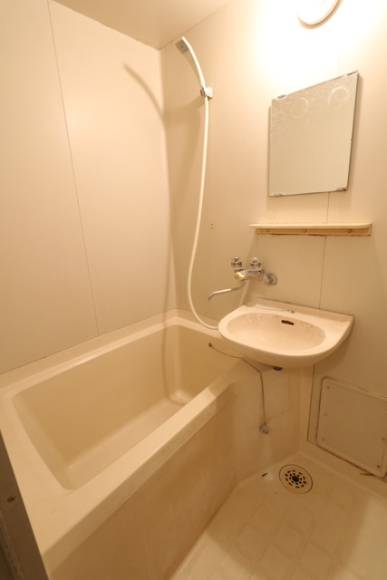 バス・シャワールーム　☆洗面台付バス☆
