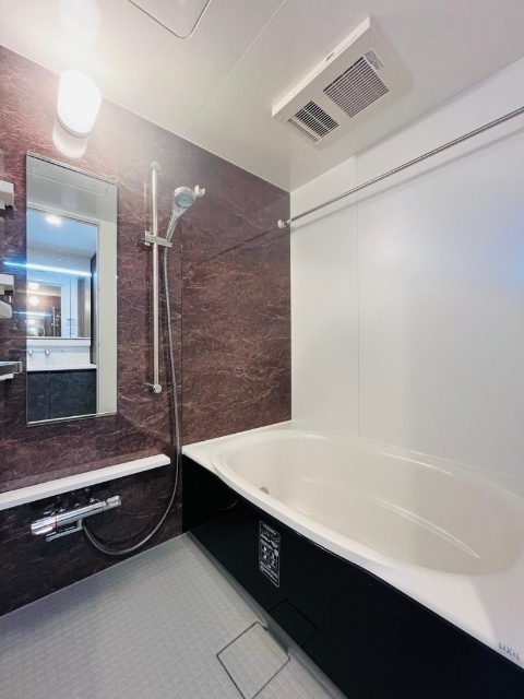 バス・シャワールーム