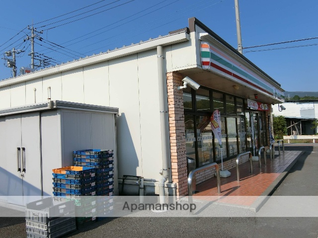 コンビニ　セブンイレブン（コンビニ）まで607m