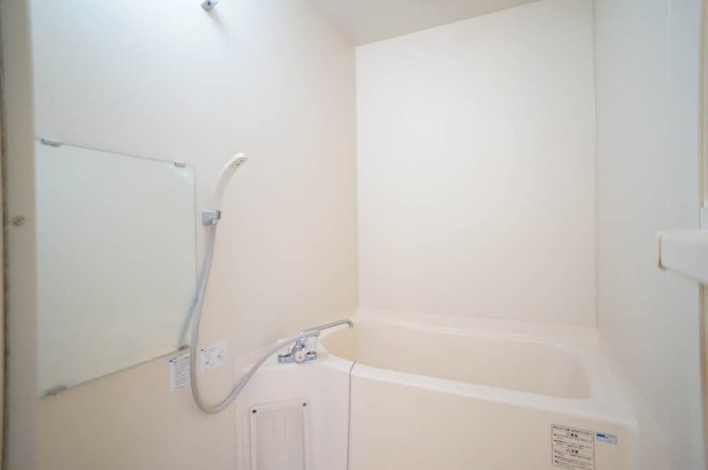 バス・シャワールーム　バスルーム