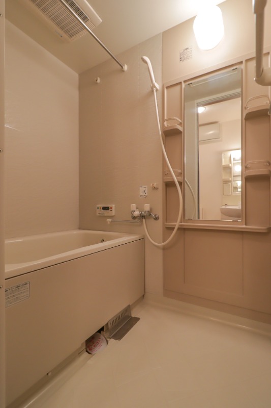 バス・シャワールーム　図面と現状に相違がある場合には現状を優先