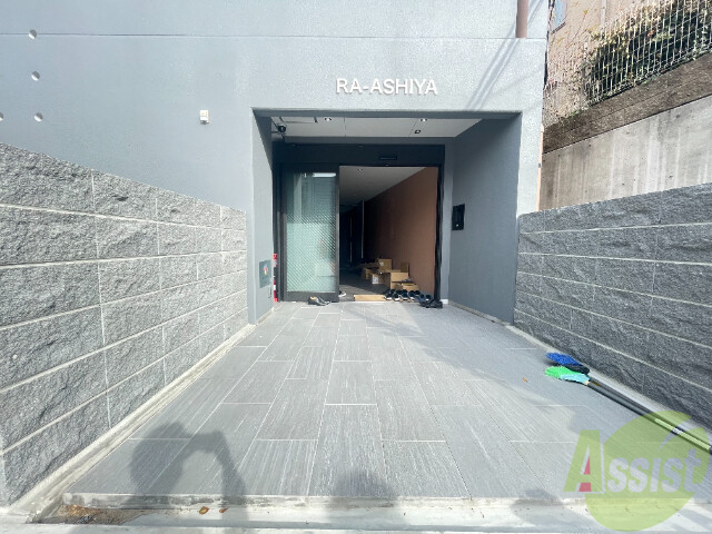エントランス　芦屋市川西町「ＲＡ－ＡＳＨＩＹＡ」