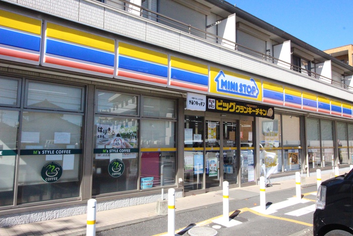 コンビニ　ミニストップ（コンビニ）まで390m