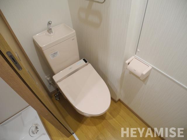 トイレ　※同間取りの別の階のお部屋の写真です※