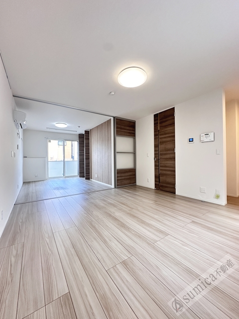 居室・リビング　１２．５帖のゆったりリビング♪