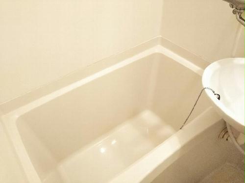 バス・シャワールーム　バス・トイレ別です。同タイプの写真です。