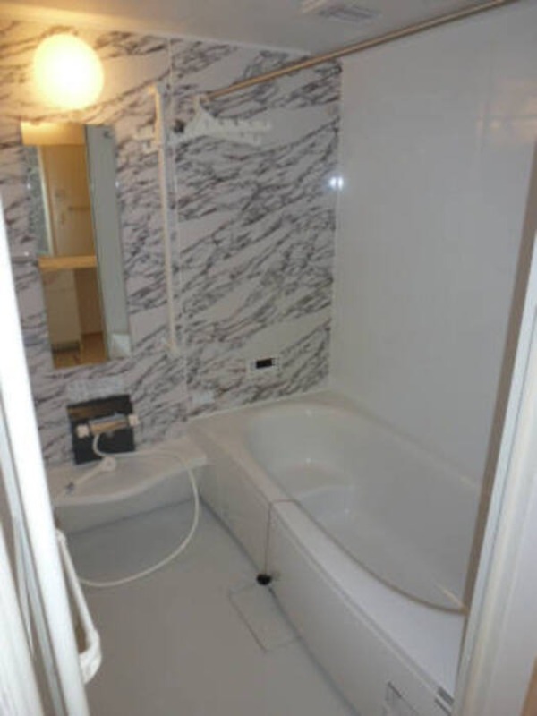 バス・シャワールーム　図面と現状に相違がある場合には現状を優先