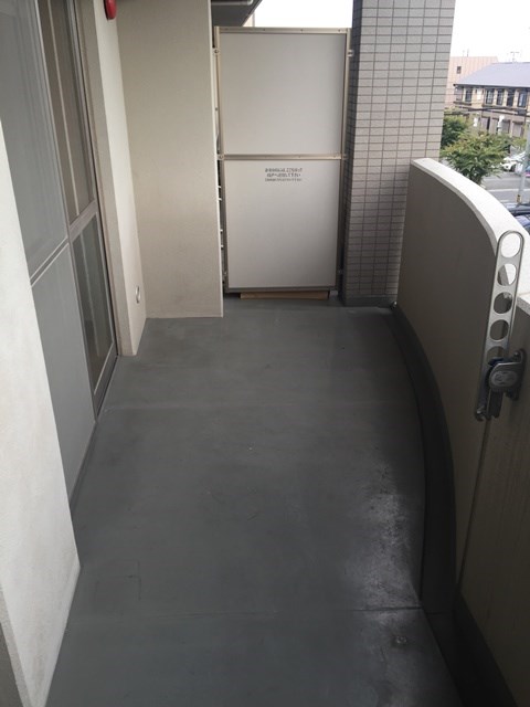 バルコニー　広々としたバルコニーです