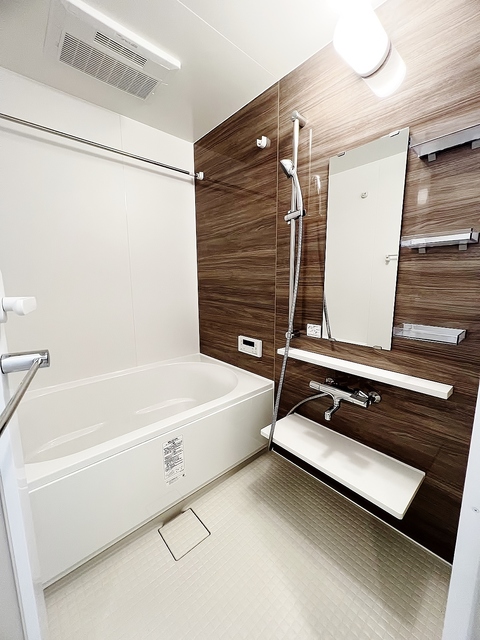 バス・シャワールーム