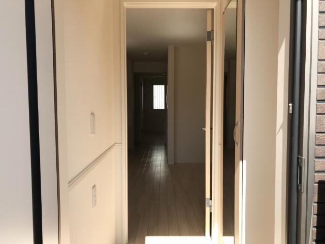 玄関　玄関（イメージ）