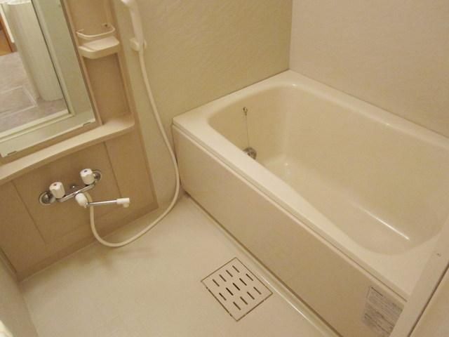 バス・シャワールーム　浴室乾燥機付きバス☆