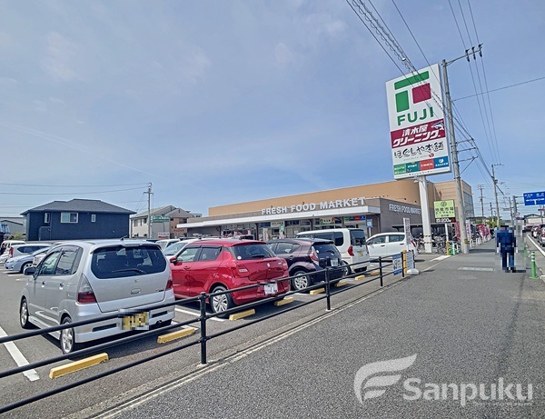 スーパー　フジ古川店（スーパー）まで919m