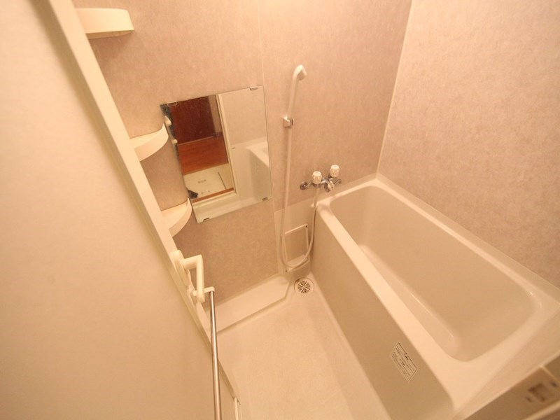 バス・シャワールーム　バスルーム　浴室暖房乾燥機付き