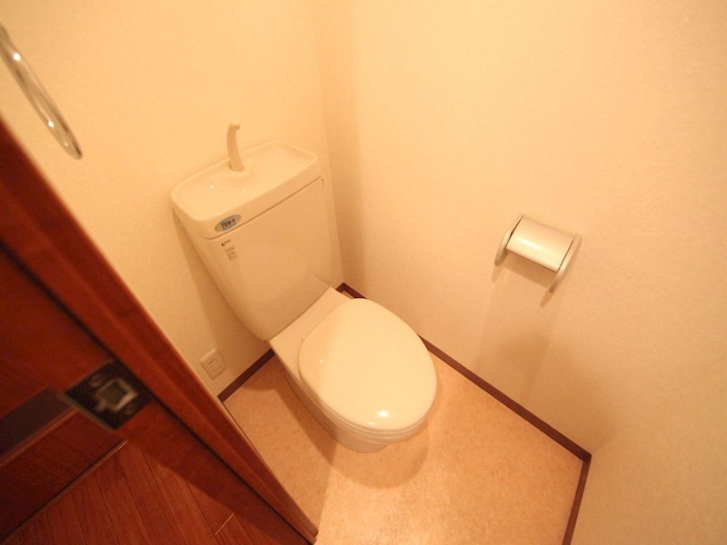 トイレ　洋式トイレ（温水洗浄便座設置可）