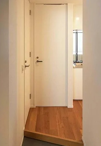 玄関　落ち着いた玄関です