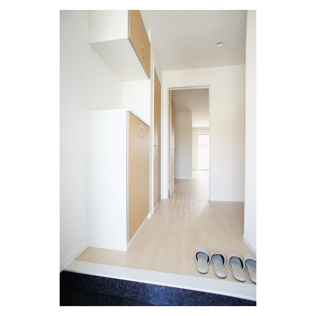 玄関　戸建て感覚の玄関スペース